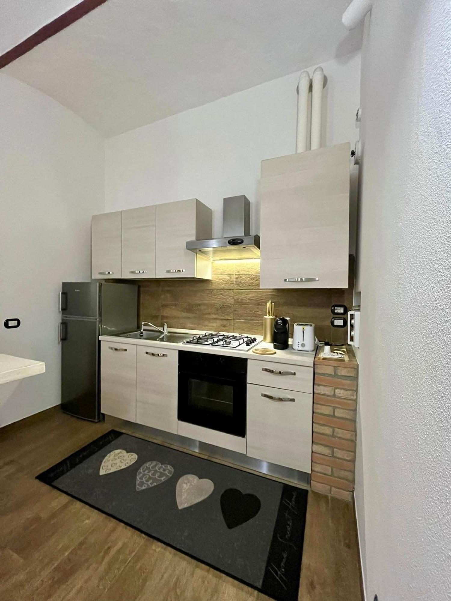 Residenza Corrado By Almanova Residenze Apartment Mantova Ngoại thất bức ảnh